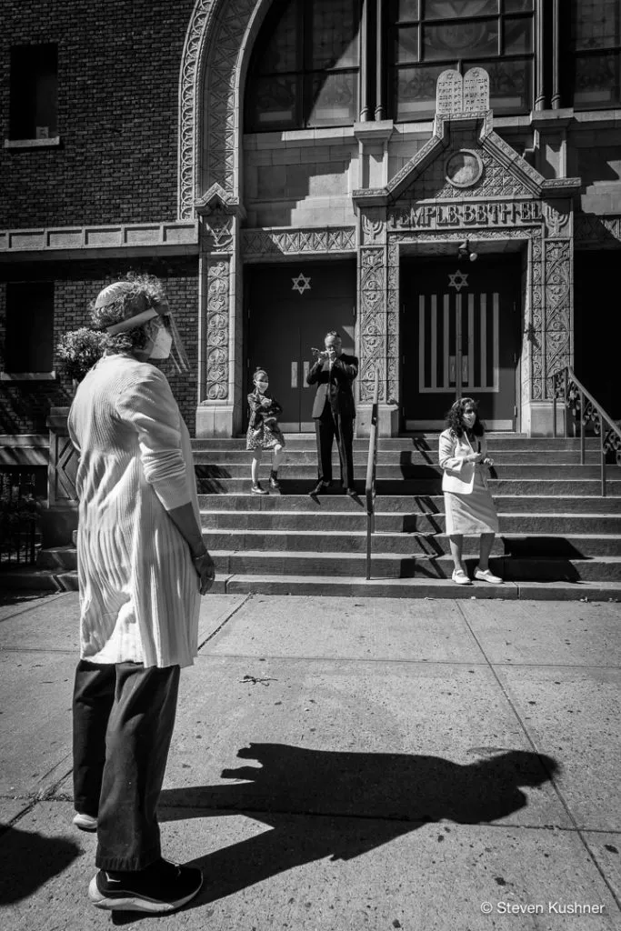 StevenKushner B&W Pandemic Shofar-04928-B StevenKushner B&W Pandemic Shofar-04928-B
